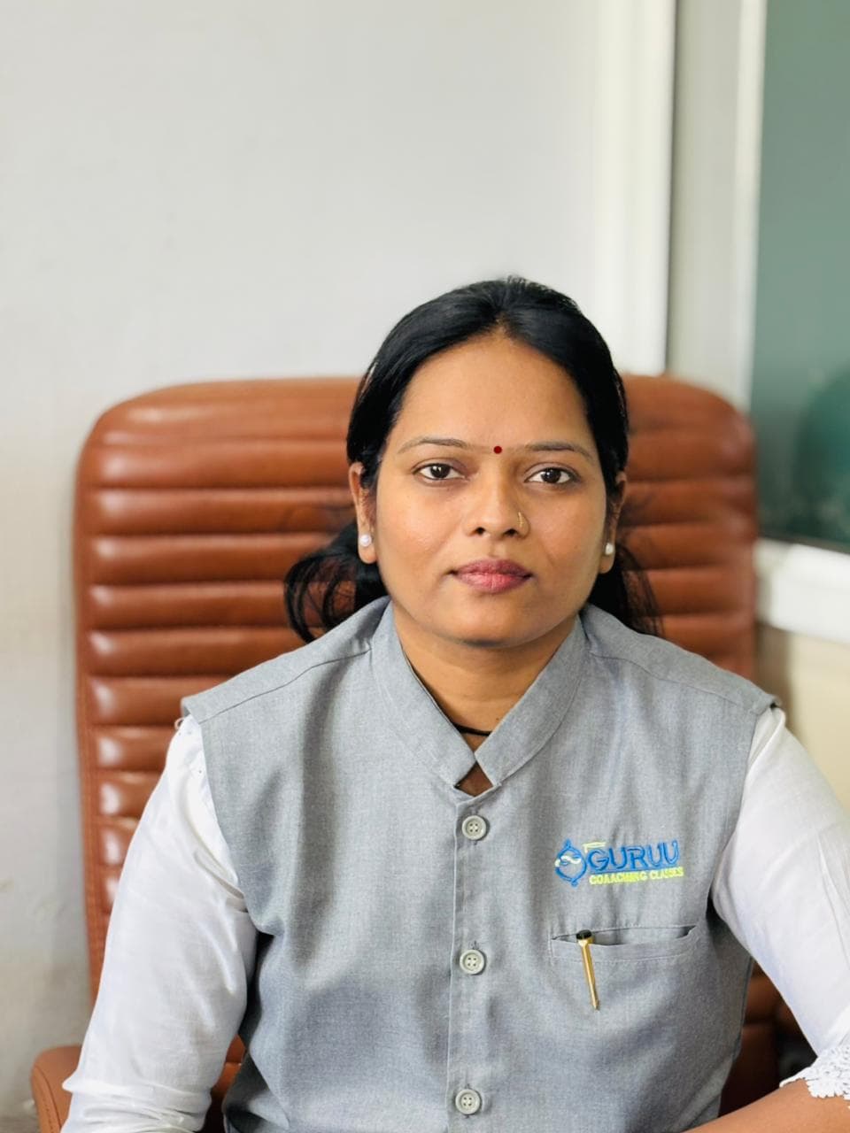 Varsha Vaydande, teacher at Guruu Coaching Classes
